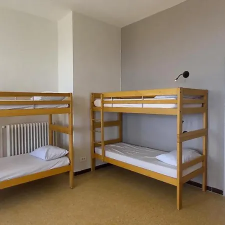 Hi Bois-luzy Hostel *