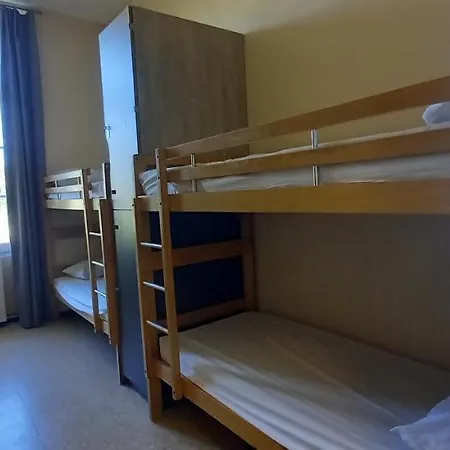 Hi Bois-luzy Hostel *