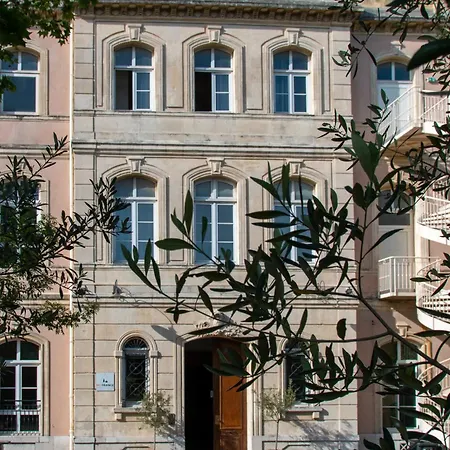 Hi Bois-luzy Hostel Marseille
